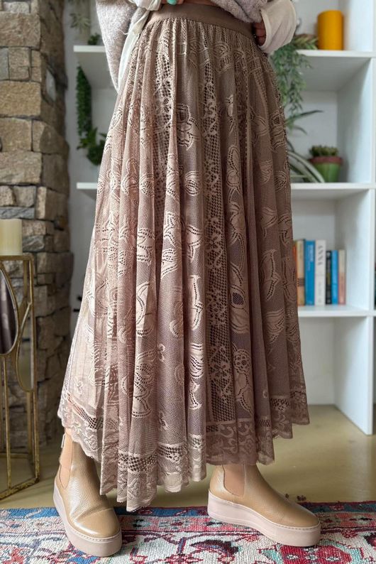 Vintage Vera Scalloped Hem Lace Midi Skirt Tan